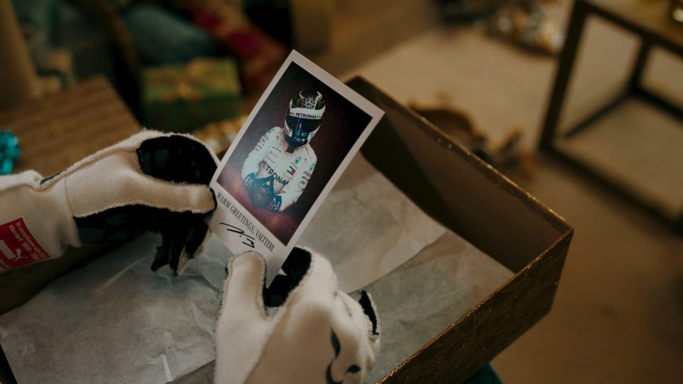 AMG Petronas // Present